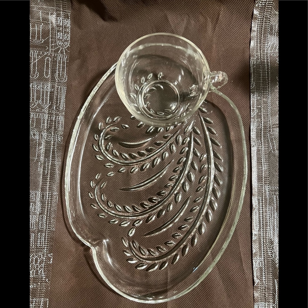 Federal Glass snack set. Depression glass.